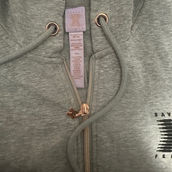 Forever Savage Hooded Onesie size S excellent condition. - Picture 9 of 13